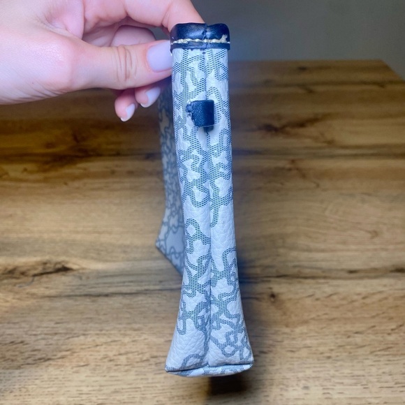 TOUS Monogram Pouch – Medium Cosmetic / Travel Case - Picture 5 of 7